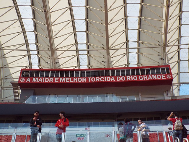 突然退役 突然退役